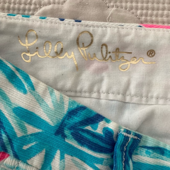 Lilly Pulitzer Callahan Shorts - Picture 7 of 8